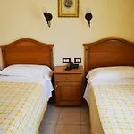Ristorante L'avvenire ホテル 3*