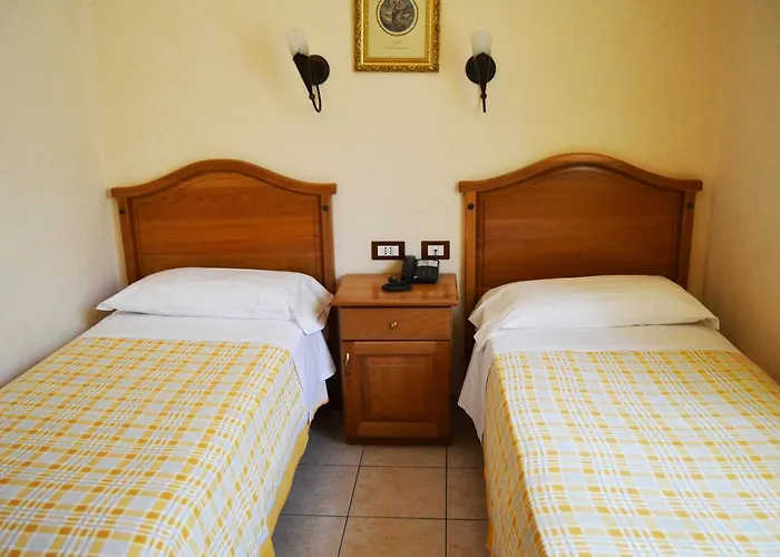 勒阿文尼尔餐厅酒店 酒店 3*