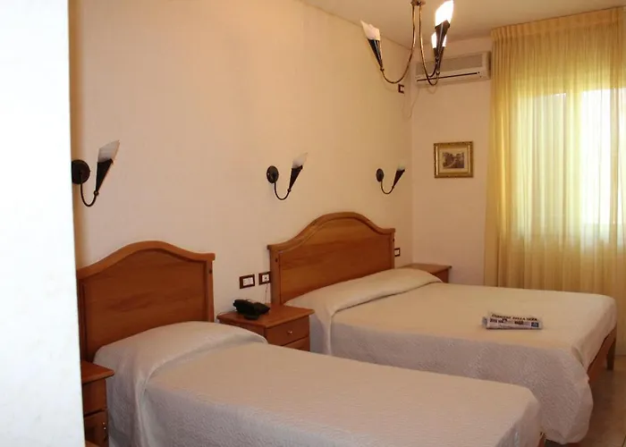 勒阿文尼尔餐厅酒店 酒店