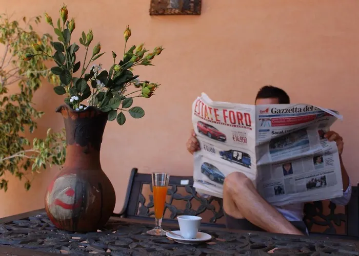 勒阿文尼尔餐厅酒店 3*