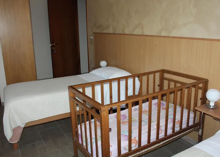 勒阿文尼尔餐厅酒店