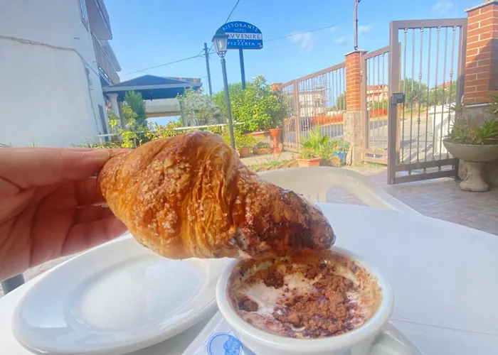 勒阿文尼尔餐厅酒店 3* 吉泽利亚