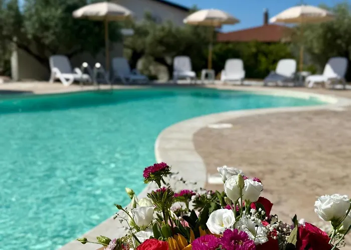 勒阿文尼尔餐厅酒店 酒店 吉泽利亚