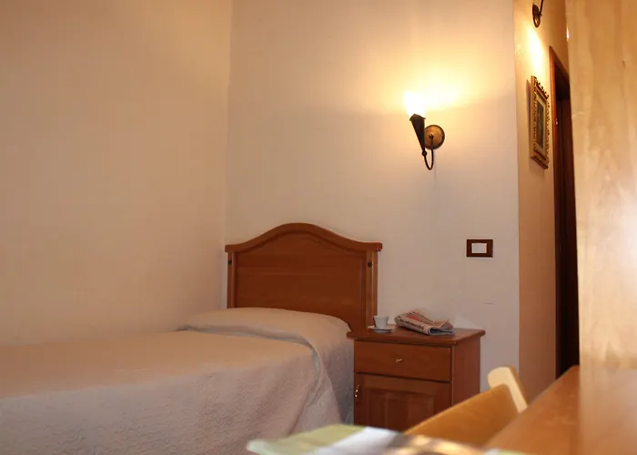 酒店 勒阿文尼尔餐厅酒店 吉泽利亚