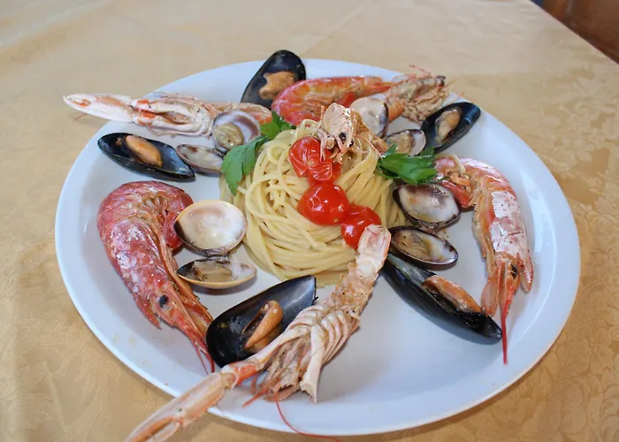 勒阿文尼尔餐厅酒店 酒店